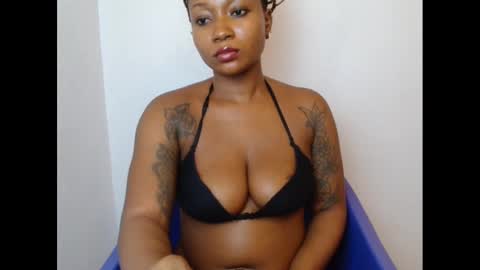 juicyxpink online show from 02/06/25, 02:04