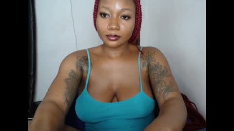 juicyxpink online show from 09/29/25, 11:42
