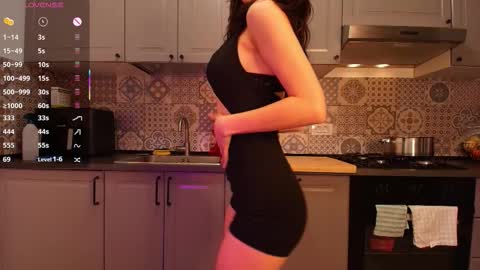 Snapshot of juicyydrip chatting on 11/12/25, 04:51 Juicy online show from 11/12/25, 04:51