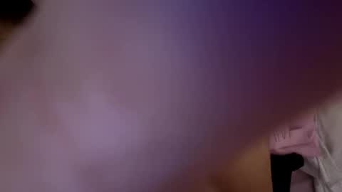 juicyyyyylovely online show from 12/15/25, 02:54