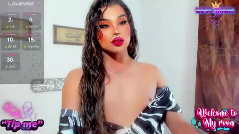 Jujubee online show from 09/29/25, 04:01