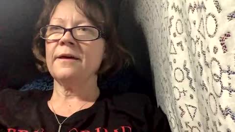 JuJuKitty online show from 10/22/25, 04:24