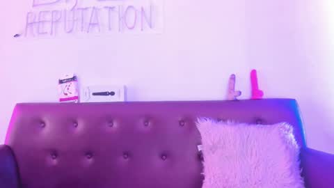 juleejoel online show from 02/24/25, 11:09