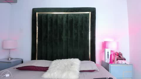 juleejoel online show from 03/10/25, 03:52