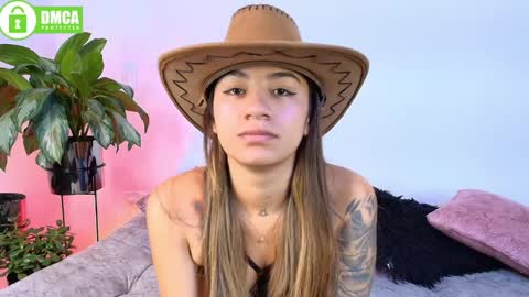 Jules and Gia online show from 05/06/26, 04:45