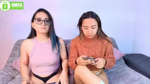Jules and Gia online show from 06/07/26, 06:22