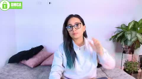 Jules and Gia online show from 07/01/26, 09:44