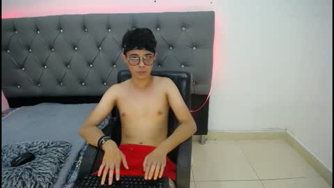 Snapshot of jules_silver02 chatting on 12/03/25, 09:57 Jules online show from 12/03/25, 09:57