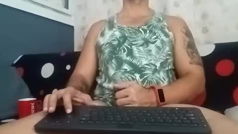 Snapshot of juleslake2 chatting on 10/27/25, 11:36 juleslake2 online show from 10/27/25, 11:36