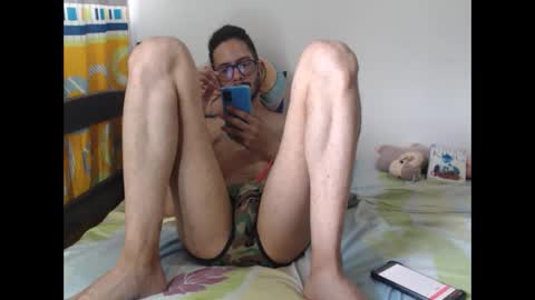 Julfigo online show from 10/24/25, 03:08