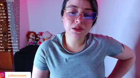 Juliana online show from 03/20/26, 03:33