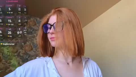 Snapshot of juli_ginger chatting on 06/11/26, 06:44 Julia online show from 06/11/26, 06:44