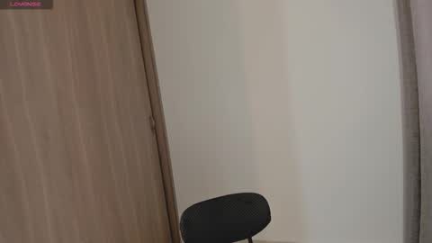 Juli Modelo Independiente online show from 10/11/25, 02:04