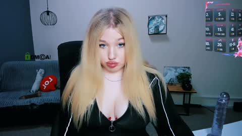 juli kisss online show from 01/18/25, 09:24