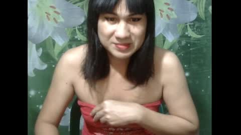 Snapshot of julia111987 chatting on 04/17/26, 05:49 JULIA online show from 04/17/26, 05:49