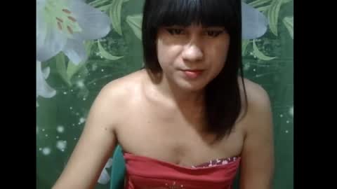Snapshot of julia111987 chatting on 05/11/26, 04:04 JULIA online show from 05/11/26, 04:04
