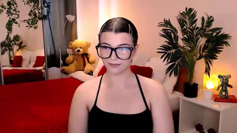 julia485262 online show from 06/03/26, 01:46