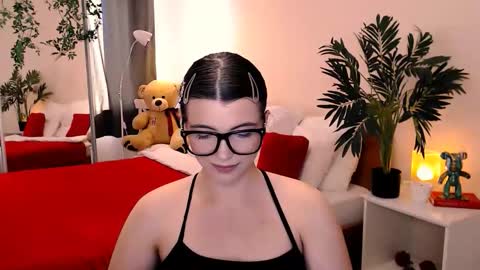 julia485262 online show from 06/03/26, 02:44
