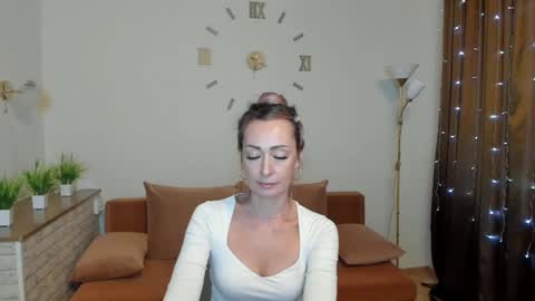 julia__cherry_ online show from 12/22/24, 06:28