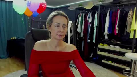 julia__cherry_ online show from 02/12/26, 02:01