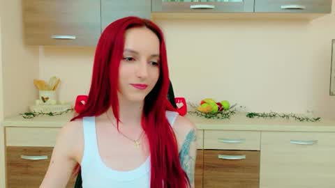 JuliaJae online show from 06/16/26, 07:22