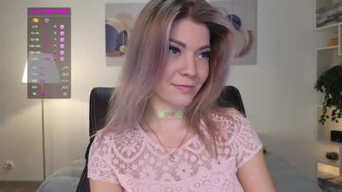 Cute online show from 12/23/24, 02:50