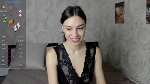 Snapshot of julia_jellyfish chatting on 01/16/25, 01:48 Julia online show from 01/16/25, 01:48