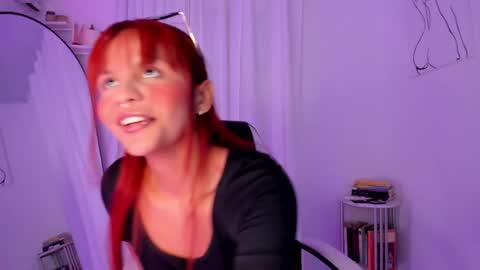 Snapshot of julia_joness chatting on 12/10/24, 12:06 Julia online show from 12/10/24, 12:06