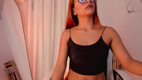 Snapshot of julia_joness chatting on 02/03/25, 12:58 Julia online show from 02/03/25, 12:58