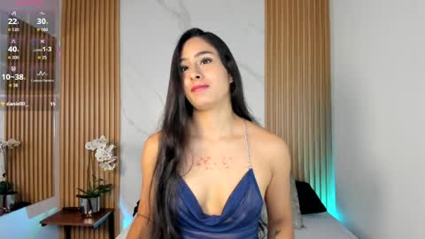 J U L IA   M A R T I N E Z online show from 04/24/26, 11:34