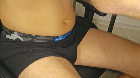 julia_official online show from 09/30/25, 07:30