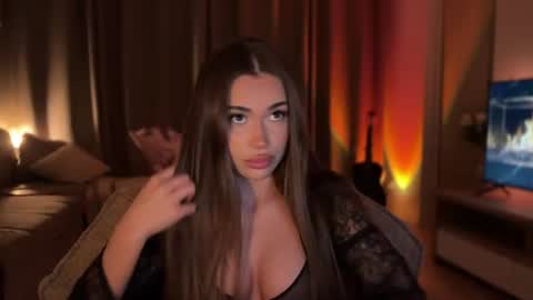 Julia R Le online show from 07/17/26, 08:46