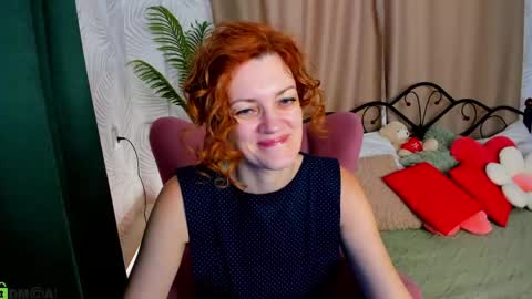 julia_suny online show from 06/09/26, 01:06