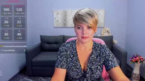 Julia online show from 10/01/25, 06:08