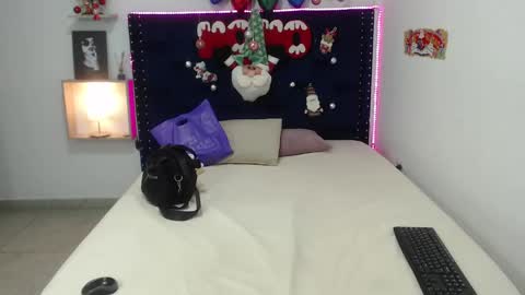 Julia online show from 12/22/24, 11:11