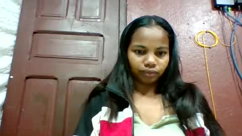 juliah02 online show from 06/24/26, 05:28