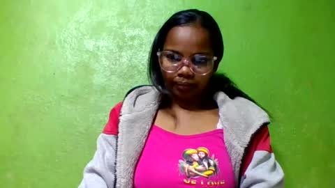 juliah02 online show from 07/05/26, 05:47