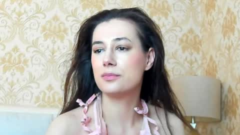 Snapshot of juliahunts chatting on 04/19/26, 04:12 JuliaHunt online show from 04/19/26, 04:12