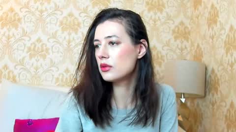 Snapshot of juliahunts chatting on 04/21/26, 04:30 JuliaHunt online show from 04/21/26, 04:30