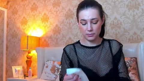 Snapshot of juliahunts chatting on 06/10/26, 10:47 JuliaHunt online show from 06/10/26, 10:47