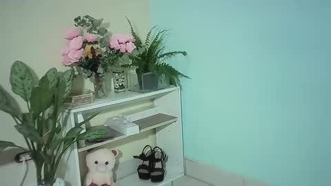 JuliaMack online show from 02/01/25, 01:02