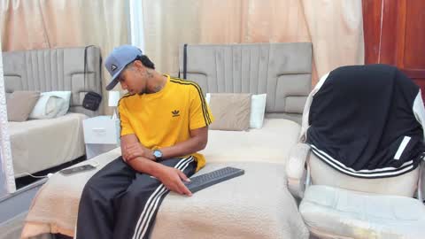 Snapshot of julian_billy chatting on 12/28/24, 04:52 julian billy online show from 12/28/24, 04:52