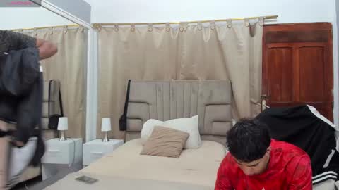 Snapshot of julian_billy chatting on 12/30/24, 11:48 julian billy online show from 12/30/24, 11:48