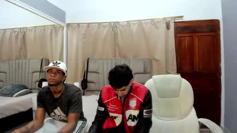 Snapshot of julian_billy chatting on 01/18/25, 02:33 julian billy online show from 01/18/25, 02:33