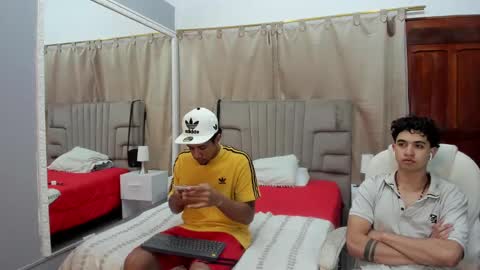 Snapshot of julian_billy chatting on 01/25/25, 05:51 julian billy online show from 01/25/25, 05:51