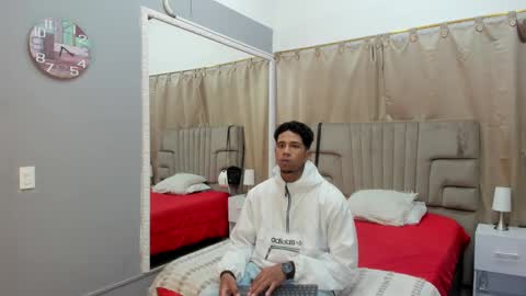 Snapshot of julian_billy chatting on 02/03/25, 11:42 julian billy online show from 02/03/25, 11:42