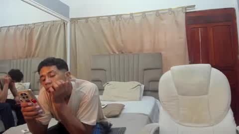 Snapshot of julian_billy chatting on 03/03/25, 02:26 julian billy online show from 03/03/25, 02:26