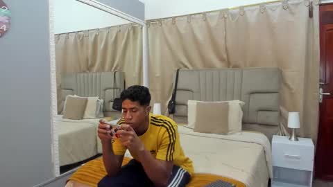 Snapshot of julian_billy chatting on 03/07/25, 05:38 julian billy online show from 03/07/25, 05:38