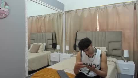 Snapshot of julian_billy chatting on 03/10/25, 02:48 julian billy online show from 03/10/25, 02:48