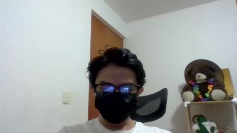 Julian Mora online show from 02/25/25, 02:25